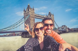 זוג בחופשה בחו"ל זוג בחופשה בחו"ל