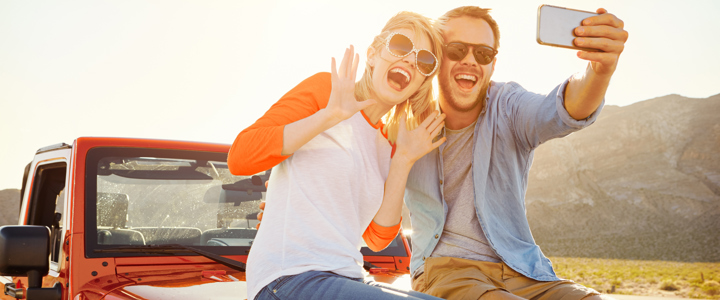 זוג ברכב ישן זוג ברכב ישן